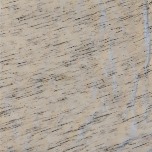 White heathered flutter sleeves tshirt - Picture 3 of 6